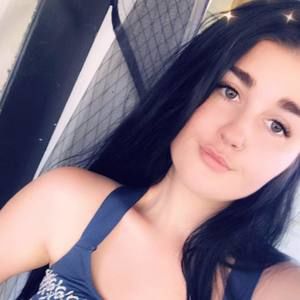 Meet your Posher, Cora